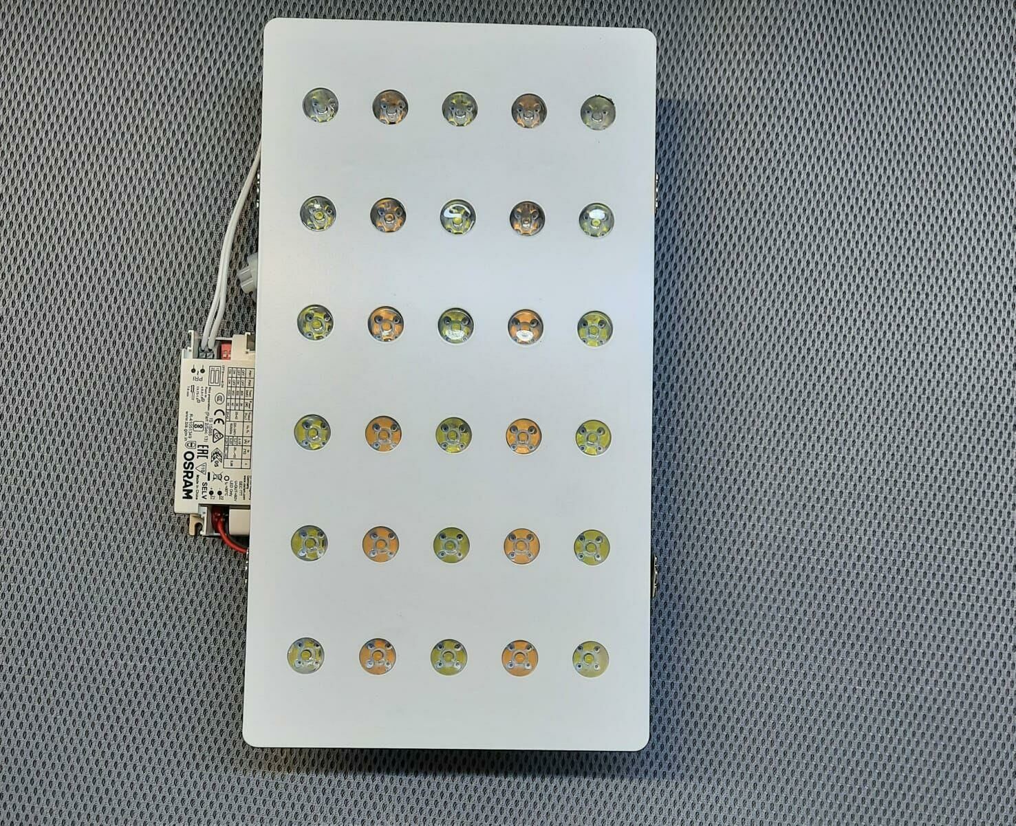 Kuyumcu Aydınlatma Diktörgen Gömme Armatür 28 Cree Ledli. (Yuvarlak) Beyaz 6000-6500K